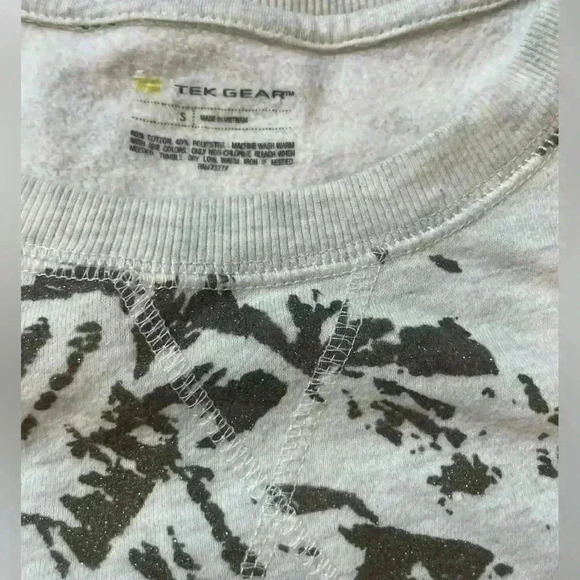 Tek Gear Women’s Long Sleeve Crewneck Sweatshirt Small Off White Gold Glitter - Picture 2 of 4